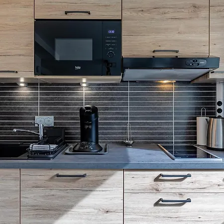 Le Premium, Hyper Centre, Equipe * ストラスブール