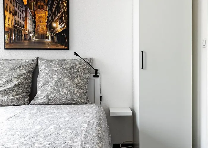 Le Premium, Hyper Centre, Equipe ستراسبورغ