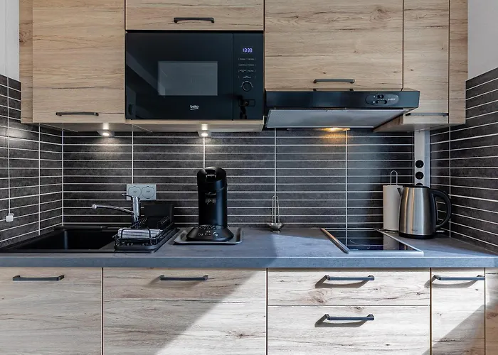 Le Premium, Hyper Centre, Equipe * ستراسبورغ