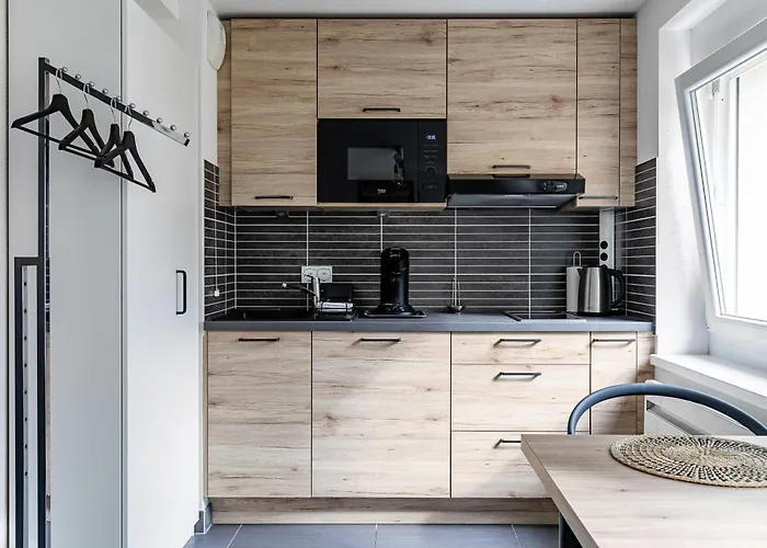 Le Premium, Hyper Centre, Equipe * ستراسبورغ